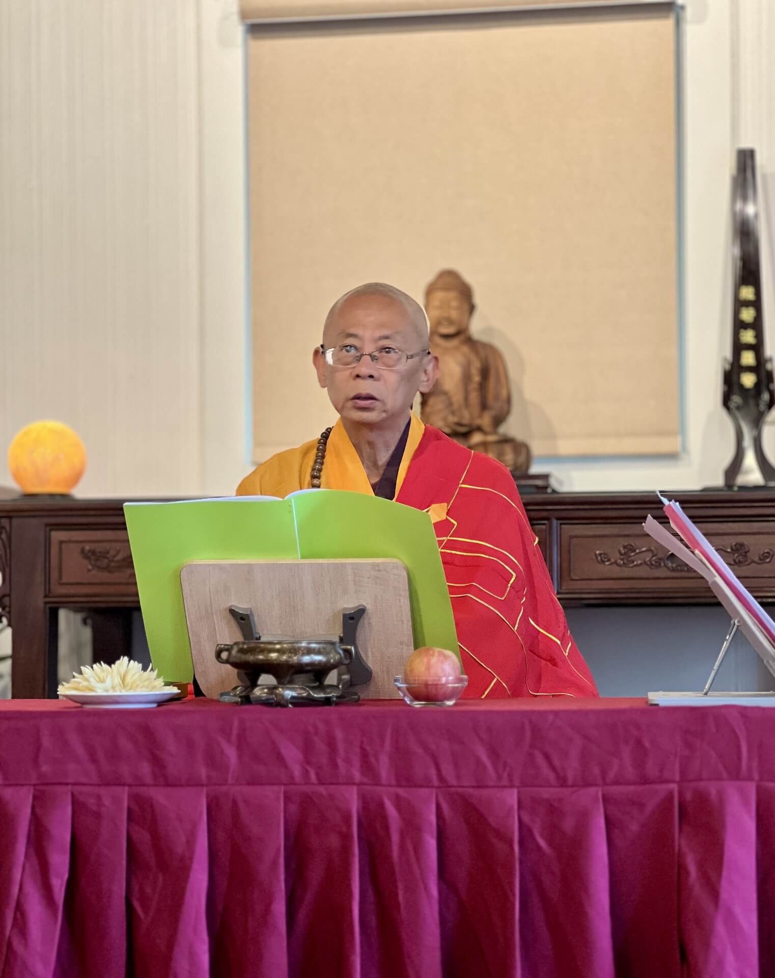 得戒和尚拈香祈福